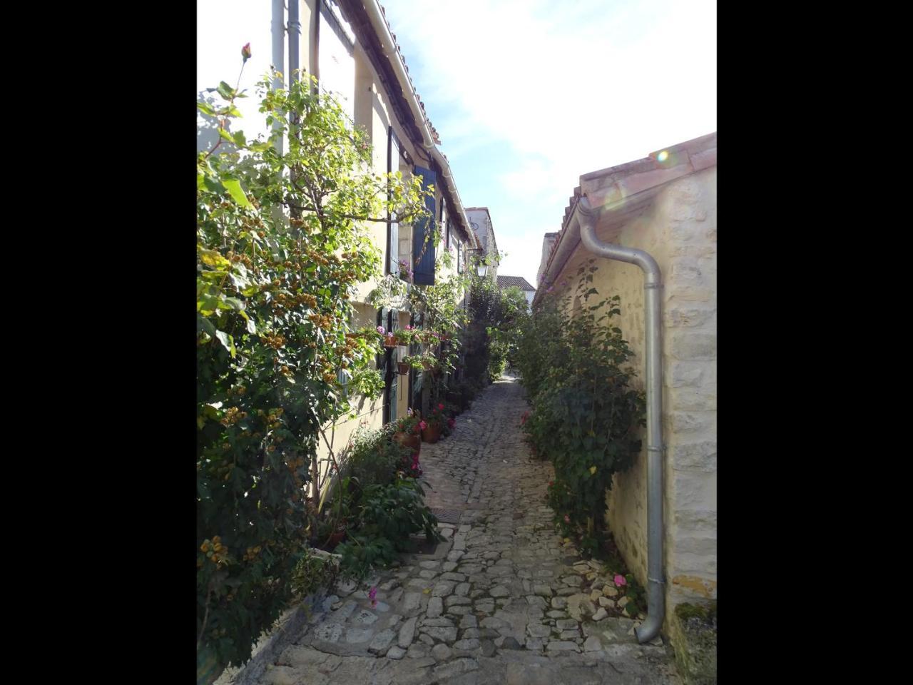 Maison Salicorne La Flotte Exterior photo